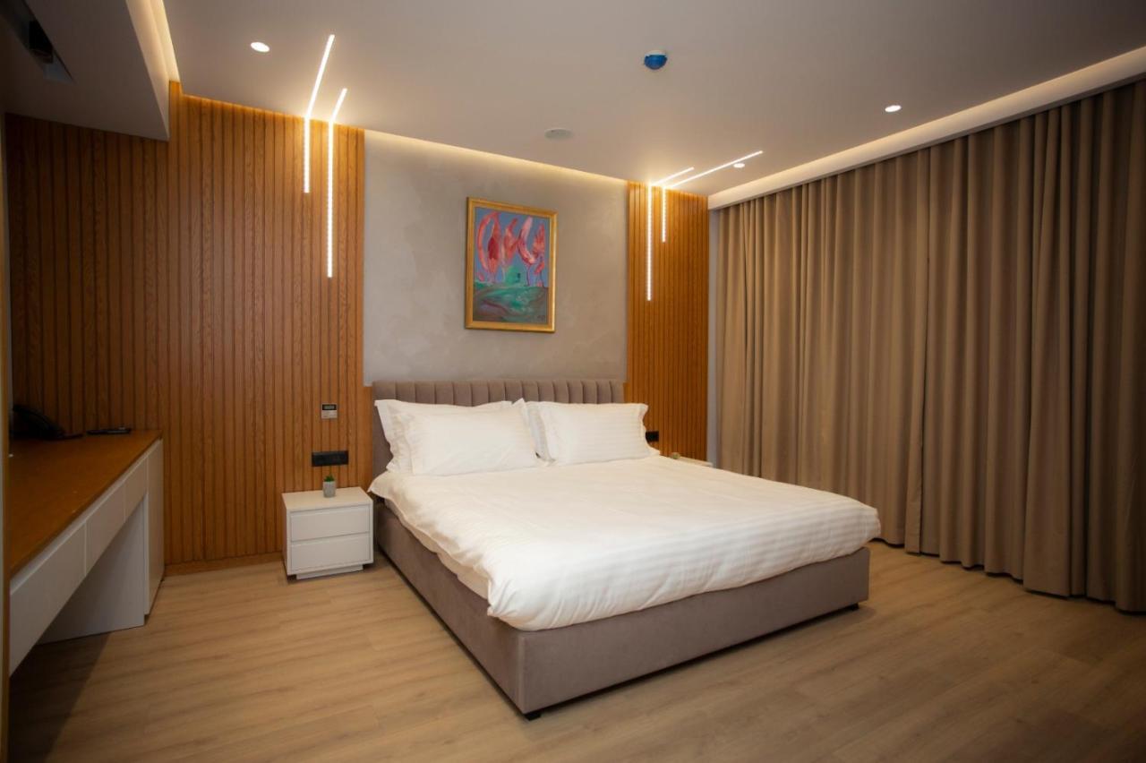 Primo Hotel ติรานา ภายนอก รูปภาพ